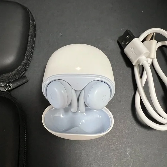 White Wireless google pixel series A Earbuds with Case and Charger. - Picture 14 of 15